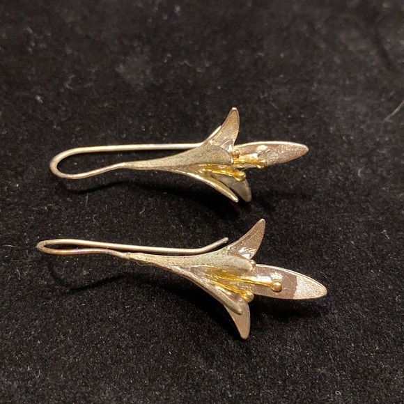 Sterling Silver Lily Earrings - Picture 6 of 11